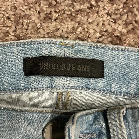 Uniqlo Blue Ankle Cropped Jeans with Distressed Details, Size 24 - Picture 2 of 9